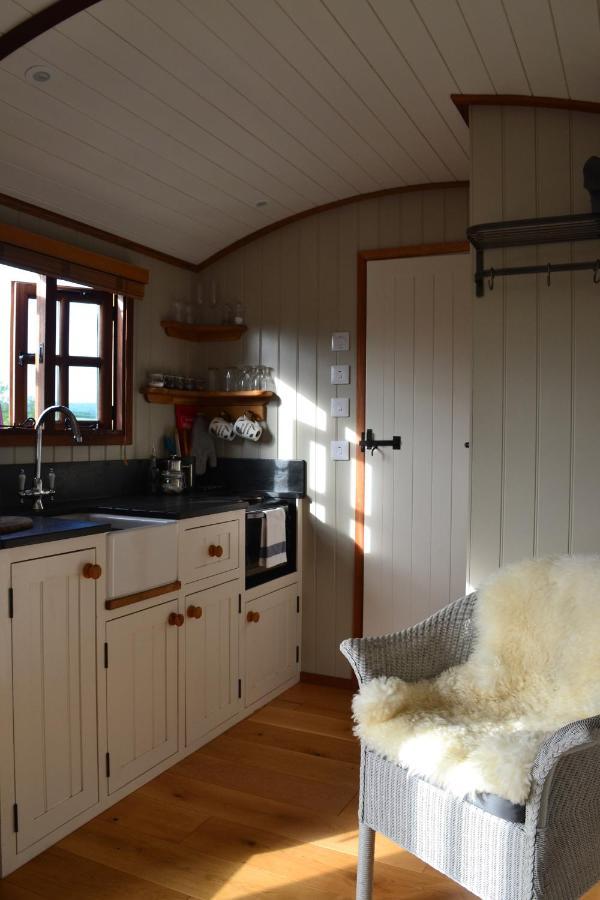 Luxury, Rural Shepherds Hut With Hot Tub Nr Bath Bristol Kültér fotó