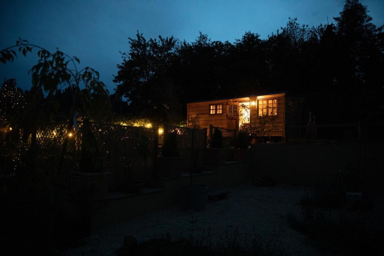 Luxury, Rural Shepherds Hut With Hot Tub Nr Bath Bristol Kültér fotó